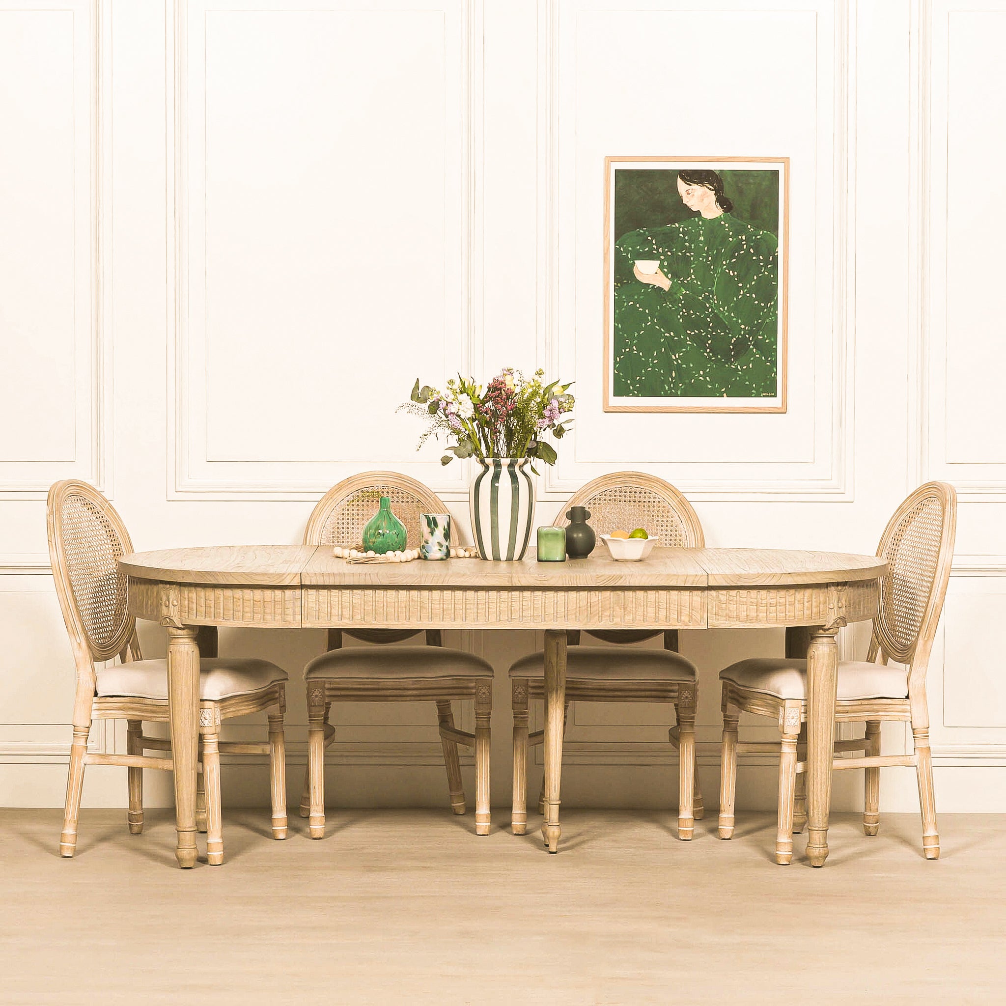 Camille White Cedar Wood Extendable Dining Table – Rustic Finish, Seats 4–8, 100–200cm