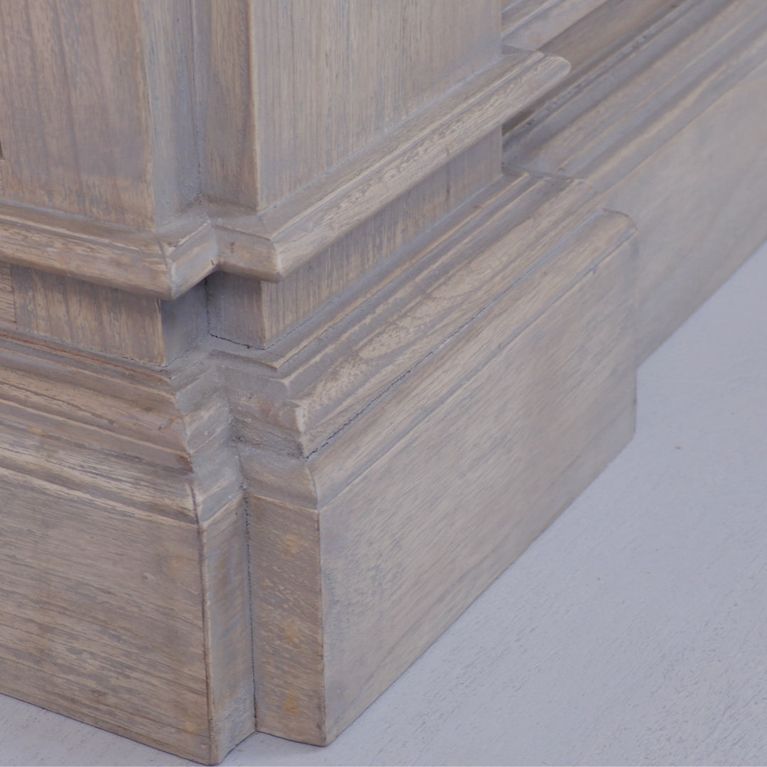Théodore Large Rustic Open Bookcase – Hand-Carved White Cedar Wood